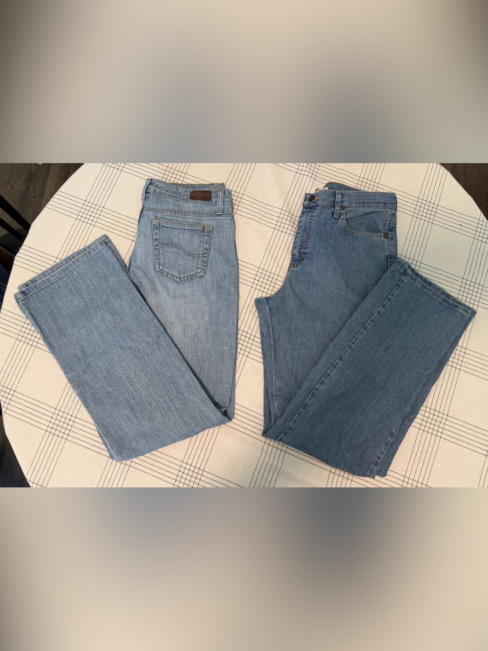 Lee Women’s Jeans 10 Long Bundle 2 Pair Relaxed Fit Blue Denim